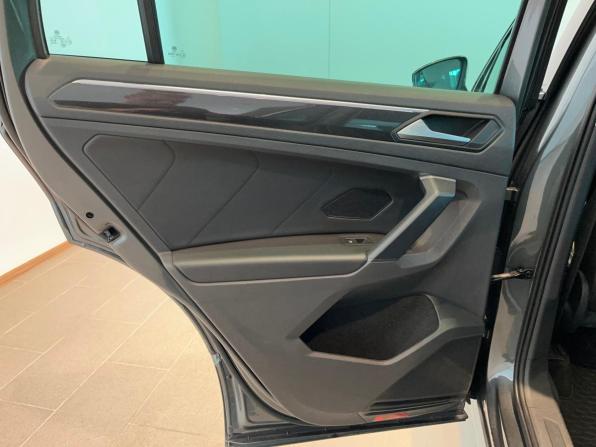 Volkswagen Tiguan II Рестайлинг с пробегом 2021 года, цена 3 120 000 рублей, 147750 км, внедорожник, Автокод Объявления