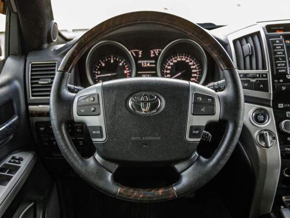 Toyota Land Cruiser 200 Series Рестайлинг 1 с пробегом 2012 года, цена 5 498 000 рублей, 289000 км, внедорожник, Автокод Объявления