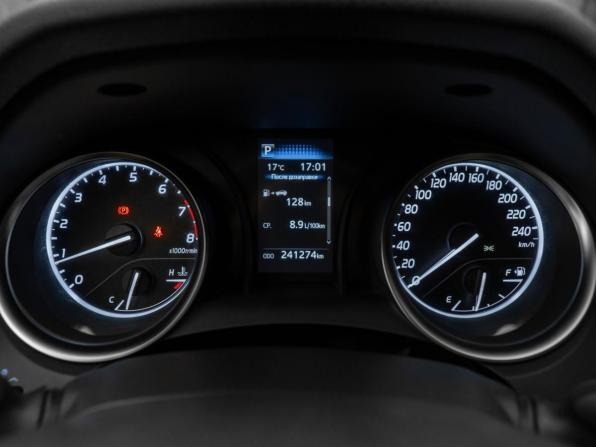 Toyota Camry VIII (XV70) Рестайлинг с пробегом 2021 года, цена 2 590 000 рублей, 241271 км, седан, Автокод Объявления