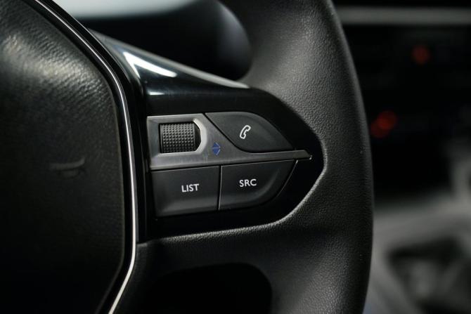 Peugeot Rifter I с пробегом 2020 года, цена 1 984 000 рублей, 156000 км, минивэн, Автокод Объявления