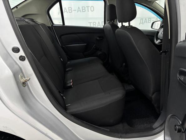 Renault Logan II с пробегом 2014 года, цена 466 000 рублей, 247000 км, седан, Автокод Объявления