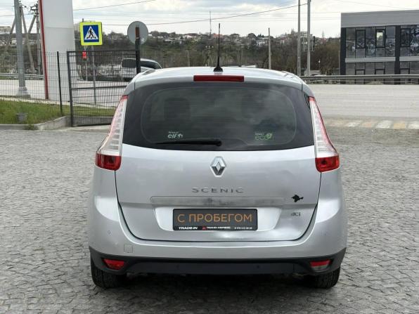 Renault Scenic III Рестайлинг 2 с пробегом 2013 года, цена 720 000 рублей, 460000 км, минивэн, Автокод Объявления