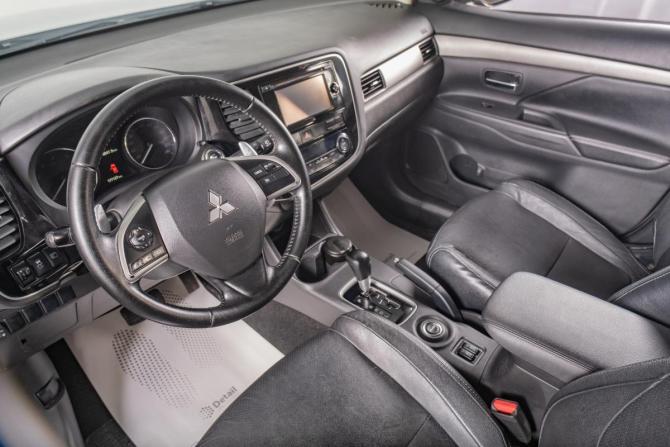 Mitsubishi Outlander III с пробегом 2014 года, цена 1 929 000 рублей, 178000 км, внедорожник, Автокод Объявления