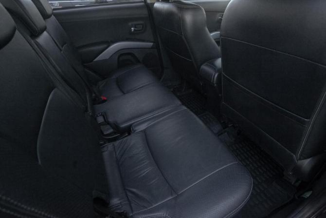 Mitsubishi Outlander II Рестайлинг с пробегом 2010 года, цена 1 325 000 рублей, 125000 км, внедорожник, Автокод Объявления
