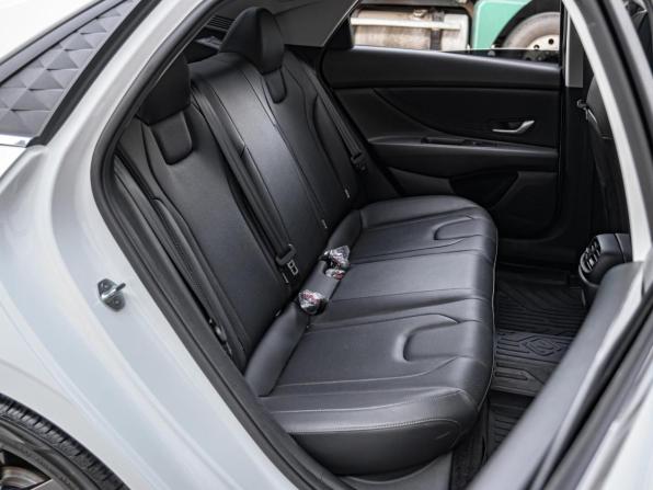 Hyundai Elantra VII (CN7) Рестайлинг с пробегом 2024 года, цена 2 299 000 рублей, 17230 км, седан, Автокод Объявления
