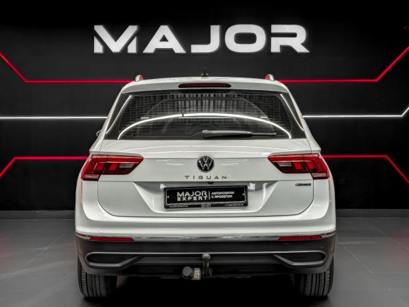 Volkswagen Tiguan II Рестайлинг с пробегом 2021 года, цена 2 950 000 рублей, 87181 км, внедорожник, Автокод Объявления