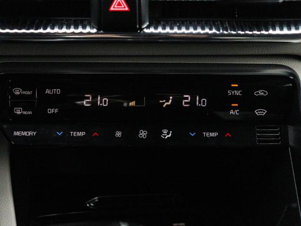 Kia K5 III с пробегом 2022 года, цена 2 799 000 рублей, 52680 км, седан, Автокод Объявления