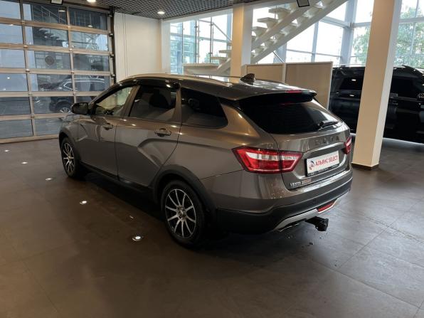Lada (ВАЗ) Vesta I с пробегом 2018 года, цена 1 080 000 рублей, 122188 км, универсал, Автокод Объявления