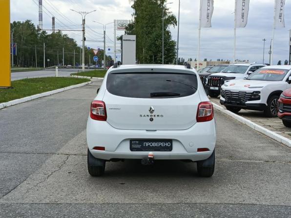 Renault Sandero II с пробегом 2017 года, цена 866 000 рублей, 115950 км, хэтчбек, Автокод Объявления