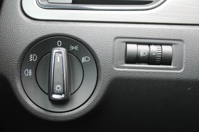Skoda Rapid I Рестайлинг с пробегом 2019 года, цена 1 390 000 рублей, 118000 км, лифтбек, Автокод Объявления