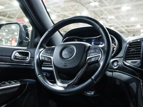 Jeep Grand Cherokee IV (WK2) Рестайлинг с пробегом 2019 года, цена 3 800 000 рублей, 127200 км, внедорожник, Автокод Объявления
