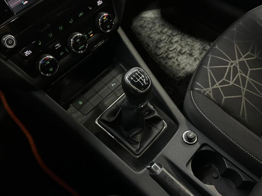 Skoda Octavia III (A7) Рестайлинг Санкт-Петербург  - изображение 17