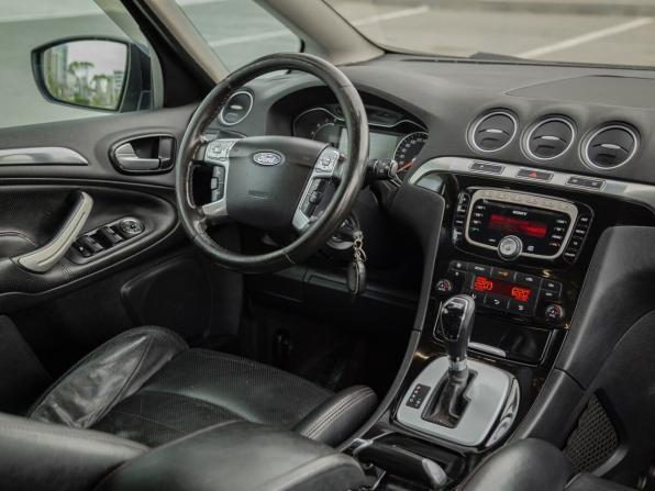 Ford S-MAX I Рестайлинг с пробегом 2011 года, цена 720 000 рублей, 333200 км, минивэн, Автокод Объявления