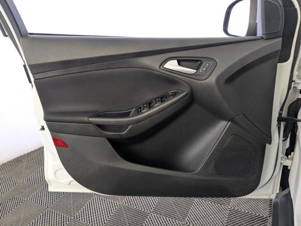 Ford Focus III Рестайлинг с пробегом 2018 года, цена 1 100 000 рублей, 75070 км, хэтчбек, Автокод Объявления