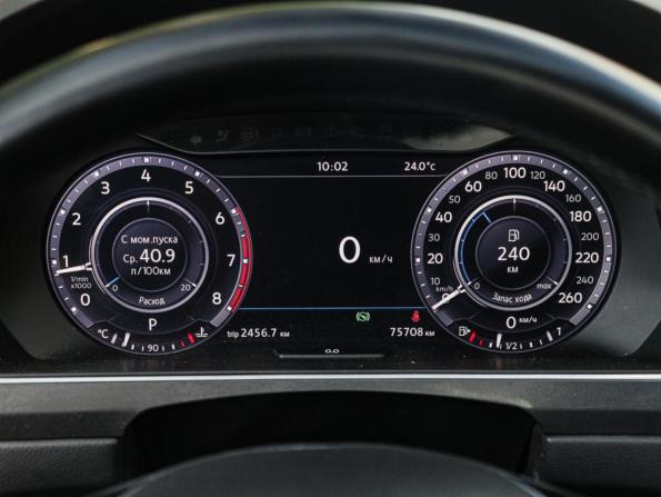 Volkswagen Tiguan II с пробегом 2017 года, цена 2 690 000 рублей, 75706 км, внедорожник, Автокод Объявления