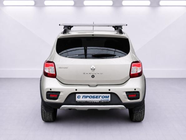 Renault Sandero II с пробегом 2018 года, цена 1 100 000 рублей, 114808 км, хэтчбек, Автокод Объявления