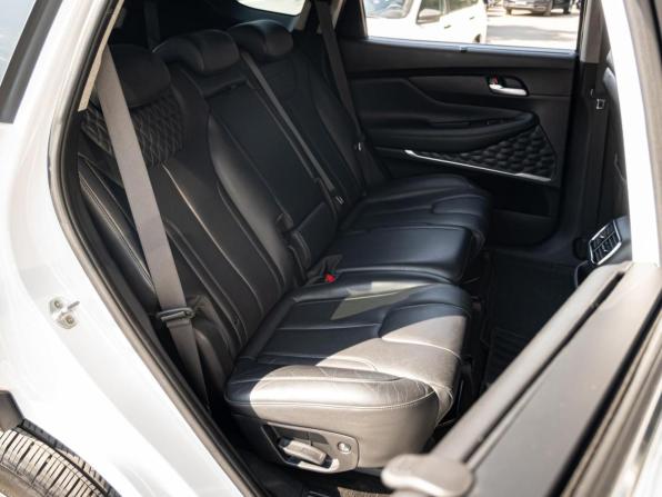 Hyundai Santa Fe IV с пробегом 2018 года, цена 2 990 000 рублей, 116518 км, внедорожник, Автокод Объявления