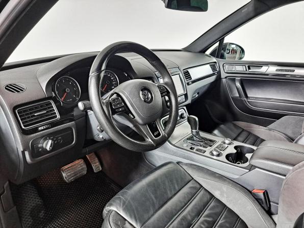 Volkswagen Touareg II Рестайлинг с пробегом 2017 года, цена 3 200 000 рублей, 162576 км, внедорожник, Автокод Объявления