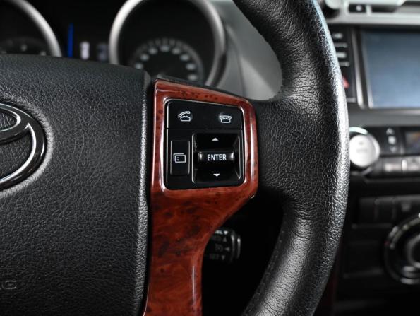 Toyota Land Cruiser Prado 150 Series с пробегом 2013 года, цена 3 150 000 рублей, 173405 км, внедорожник, Автокод Объявления