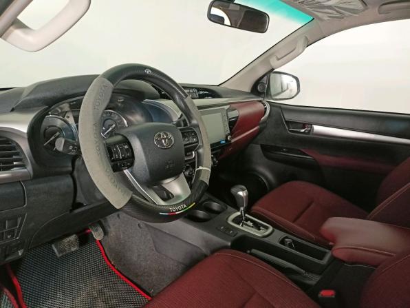Toyota Hilux VIII Рестайлинг 2 с пробегом 2024 года, цена 6 499 000 рублей, 7500 км, offers.body_type.unknown, Автокод Объявления