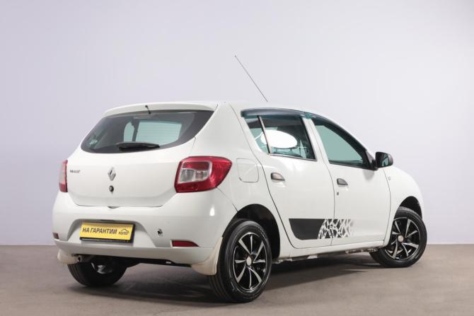 Renault Sandero II с пробегом 2016 года, цена 799 000 рублей, 95000 км, хэтчбек, Автокод Объявления