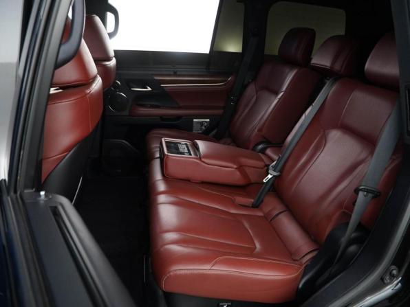 Lexus LX III Рестайлинг 2 с пробегом 2018 года, цена 6 645 605 рублей, 181859 км, внедорожник, Автокод Объявления