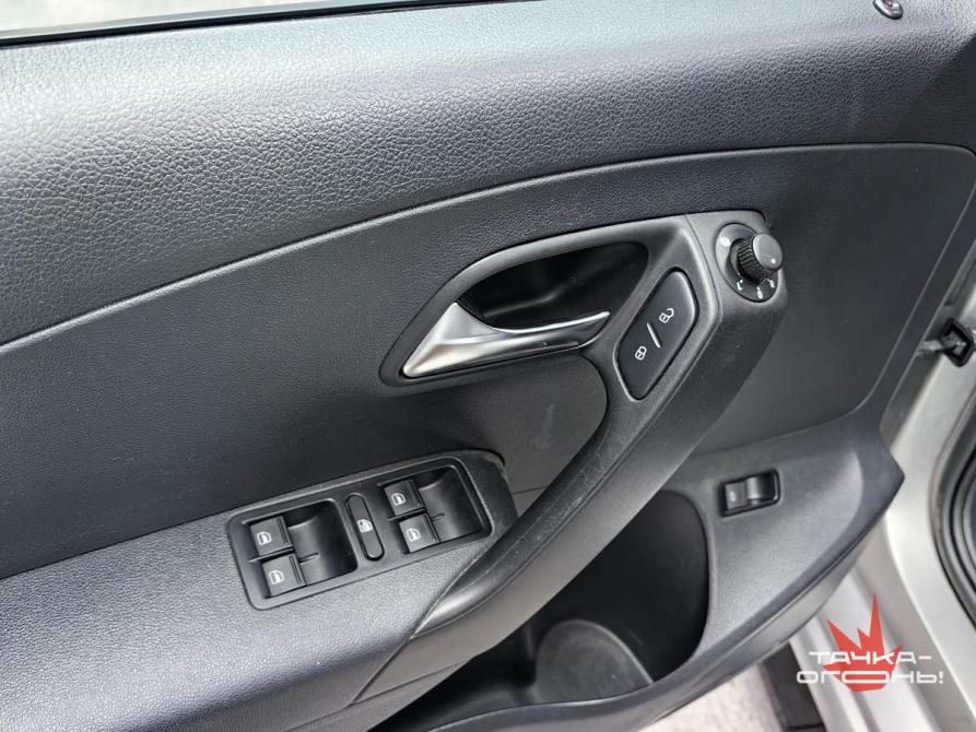 Volkswagen Polo V Рестайлинг Пермь  - изображение 17