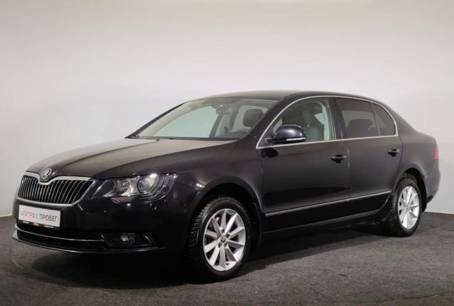 Skoda Superb II Рестайлинг с пробегом 2013 года, цена 1 120 000 рублей, 215047 км, лифтбек, Автокод Объявления