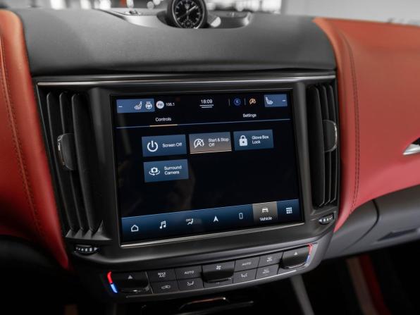 Maserati Levante I Рестайлинг с пробегом 2021 года, цена 7 100 000 рублей, 44325 км, внедорожник, Автокод Объявления