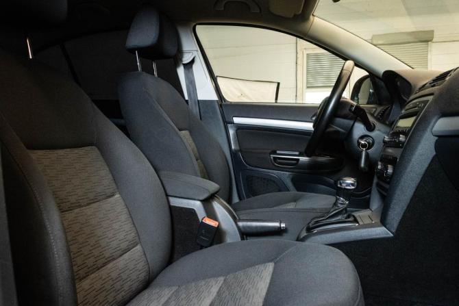 Skoda Octavia II (A5) Рестайлинг с пробегом 2012 года, цена 999 000 рублей, 177368 км, лифтбек, Автокод Объявления