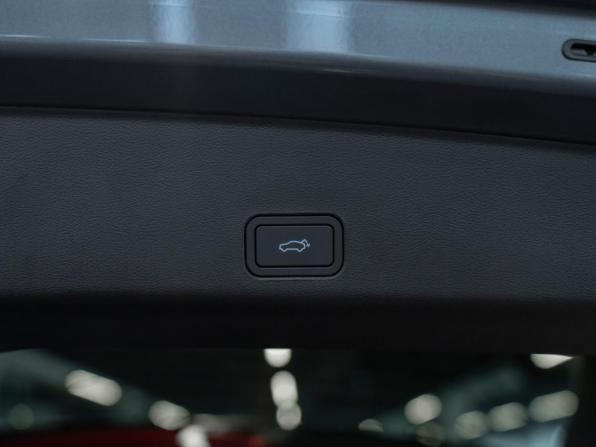 Geely Monjaro I Рестайлинг 2 с пробегом 2025 года, цена 4 250 000 рублей, 15 км, внедорожник, Автокод Объявления