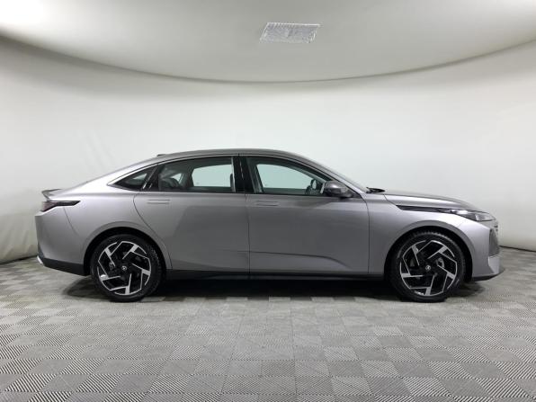 Changan Lamore с пробегом 2024 года, цена 2 197 000 рублей, 1059 км, седан, Автокод Объявления