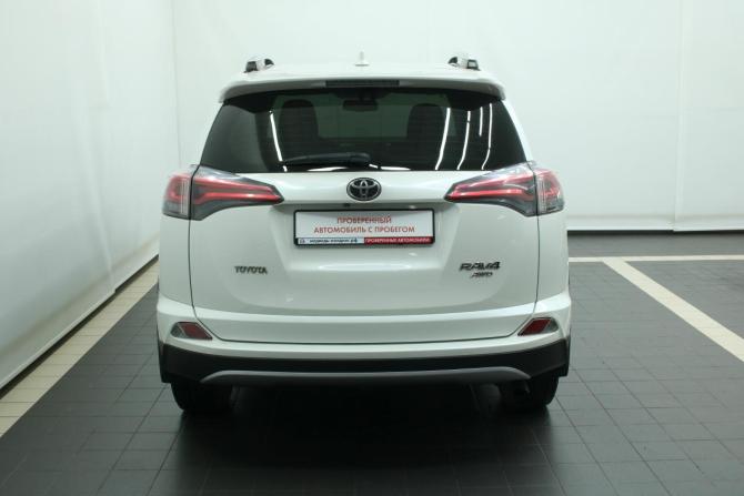 Toyota RAV4 IV (XA40) Рестайлинг с пробегом 2016 года, цена 2 597 000 рублей, 105969 км, внедорожник, Автокод Объявления