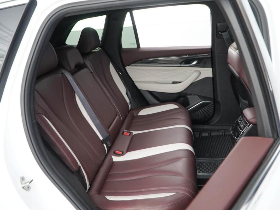 Geely Monjaro I Москва  - изображение 7