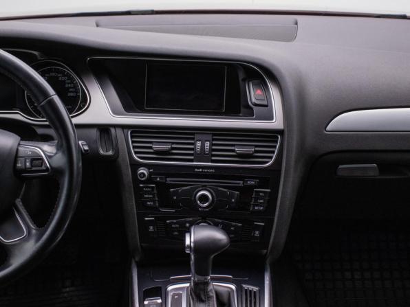 Audi A4 IV (B8) Рестайлинг с пробегом 2013 года, цена 1 360 000 рублей, 226436 км, седан, Автокод Объявления