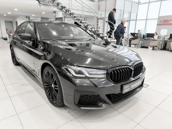 BMW 5 серии VII (G30/G31/G38) Рестайлинг с пробегом 2021 года, цена 4 300 000 рублей, 155384 км, седан, Автокод Объявления