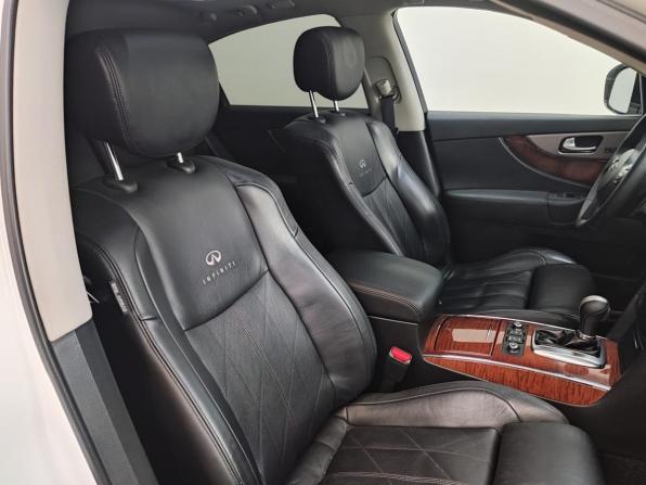 Infiniti FX II (S51) с пробегом 2011 года, цена 1 790 000 рублей, 253413 км, внедорожник, Автокод Объявления