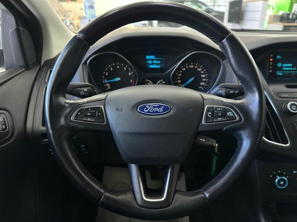 Ford Focus III Рестайлинг с пробегом 2017 года, цена 1 090 000 рублей, 108659 км, хэтчбек, Автокод Объявления