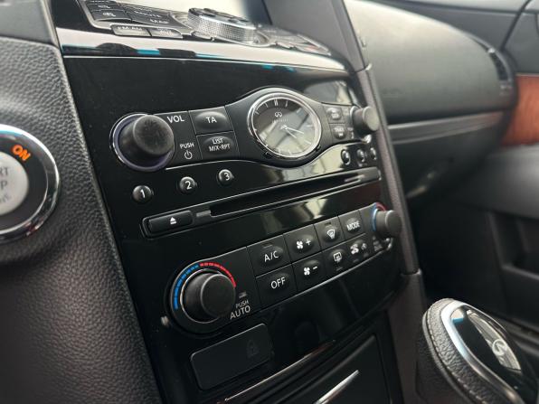 Infiniti FX II (S51) Рестайлинг с пробегом 2011 года, цена 1 980 000 рублей, 135248 км, внедорожник, Автокод Объявления