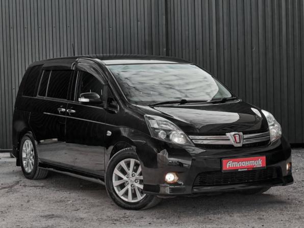 Toyota ISis I Рестайлинг с пробегом 2010 года, цена 1 270 000 рублей, 112707 км, минивэн, Автокод Объявления