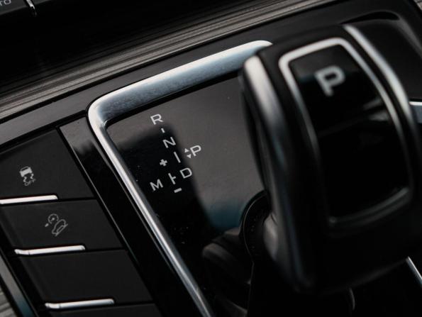 Geely Atlas Pro с пробегом 2022 года, цена 1 900 000 рублей, 51236 км, внедорожник, Автокод Объявления