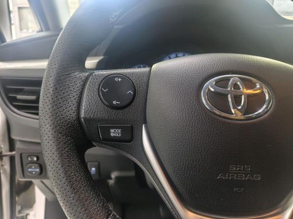 Toyota Corolla XI (E160 E170 E180) с пробегом 2013 года, цена 1 040 000 рублей, 203450 км, седан, Автокод Объявления