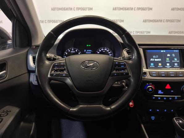 Hyundai Solaris II с пробегом 2019 года, цена 1 239 000 рублей, 102686 км, седан, Автокод Объявления