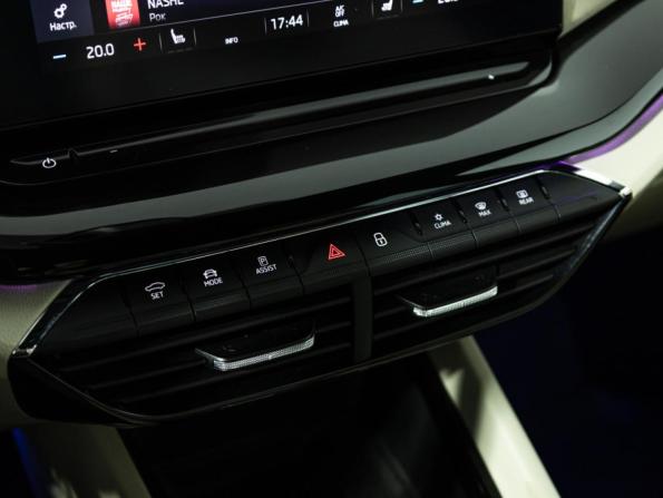 Skoda Octavia IV (A8) с пробегом 2022 года, цена 3 090 000 рублей, 79230 км, лифтбек, Автокод Объявления