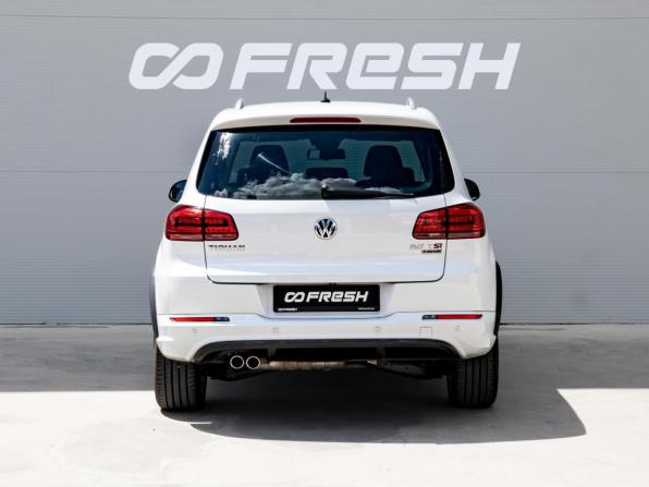 Volkswagen Tiguan I Рестайлинг с пробегом 2016 года, цена 2 090 000 рублей, 140490 км, внедорожник, Автокод Объявления