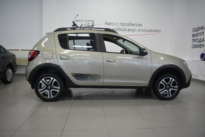 Renault Sandero II Рестайлинг с пробегом 2021 года, цена 1 399 000 рублей, 86000 км, хэтчбек, Автокод Объявления
