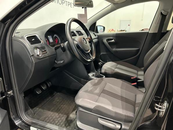 Volkswagen Polo V Рестайлинг с пробегом 2016 года, цена 809 000 рублей, 163106 км, седан, Автокод Объявления