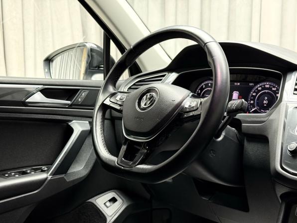 Volkswagen Tiguan II с пробегом 2017 года, цена 2 699 000 рублей, 156000 км, внедорожник, Автокод Объявления