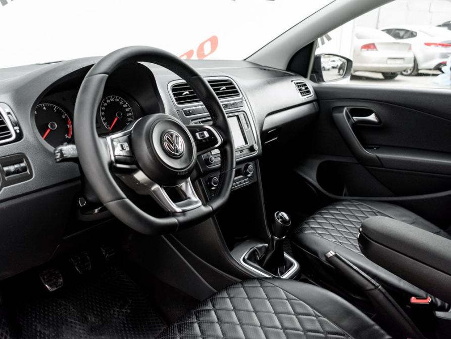 Volkswagen Polo V Рестайлинг Екатеринбург  - изображение 11