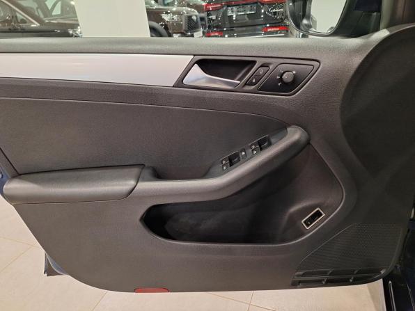 Volkswagen Jetta VI с пробегом 2012 года, цена 1 150 000 рублей, 107082 км, седан, Автокод Объявления